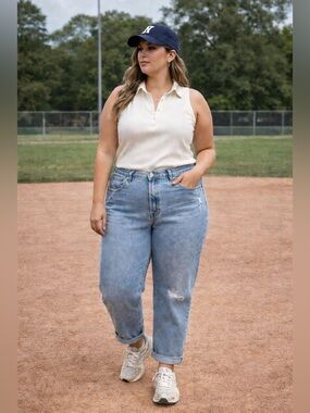 Levi’s Ribcage Straight Ankle Jeans – Size 16